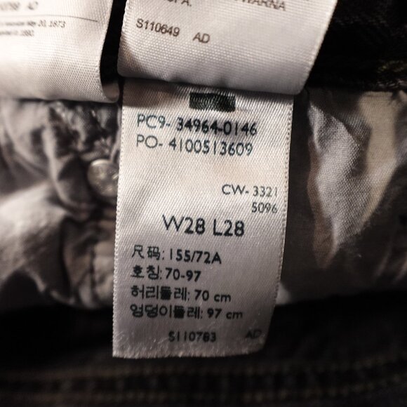 Levi’s Premium Wedgie Straight Jeans Women’s 28 Black Distressed Denim - Picture 14 of 16